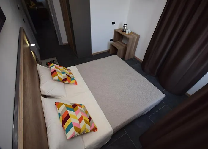 Hotel Crisvan